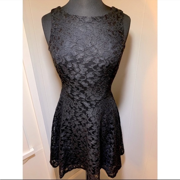 Speechless Lace Sleeveless Mini Dress - Picture 5 of 7